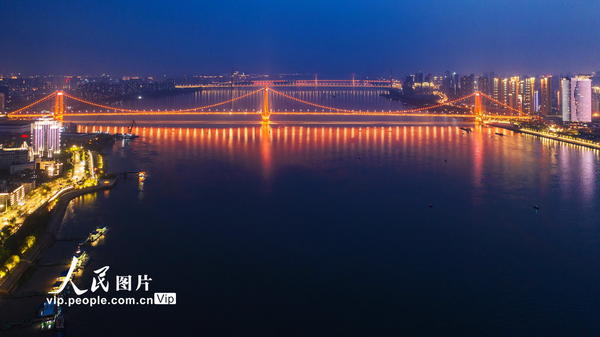 湖北武汉：夜景如画